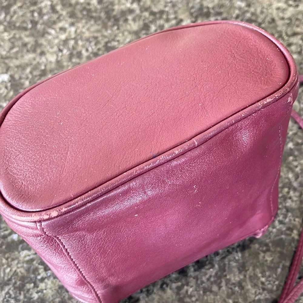 VINTAGE ANNE KLEIN II CROSS BODY BURGUNDY SMALL HANDBAG - Picture 9 of 11